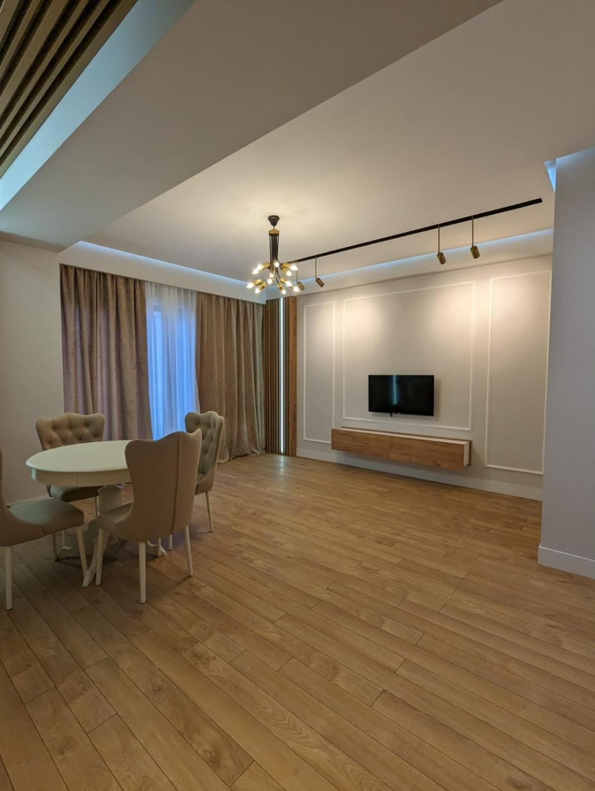 Old View Apartment *