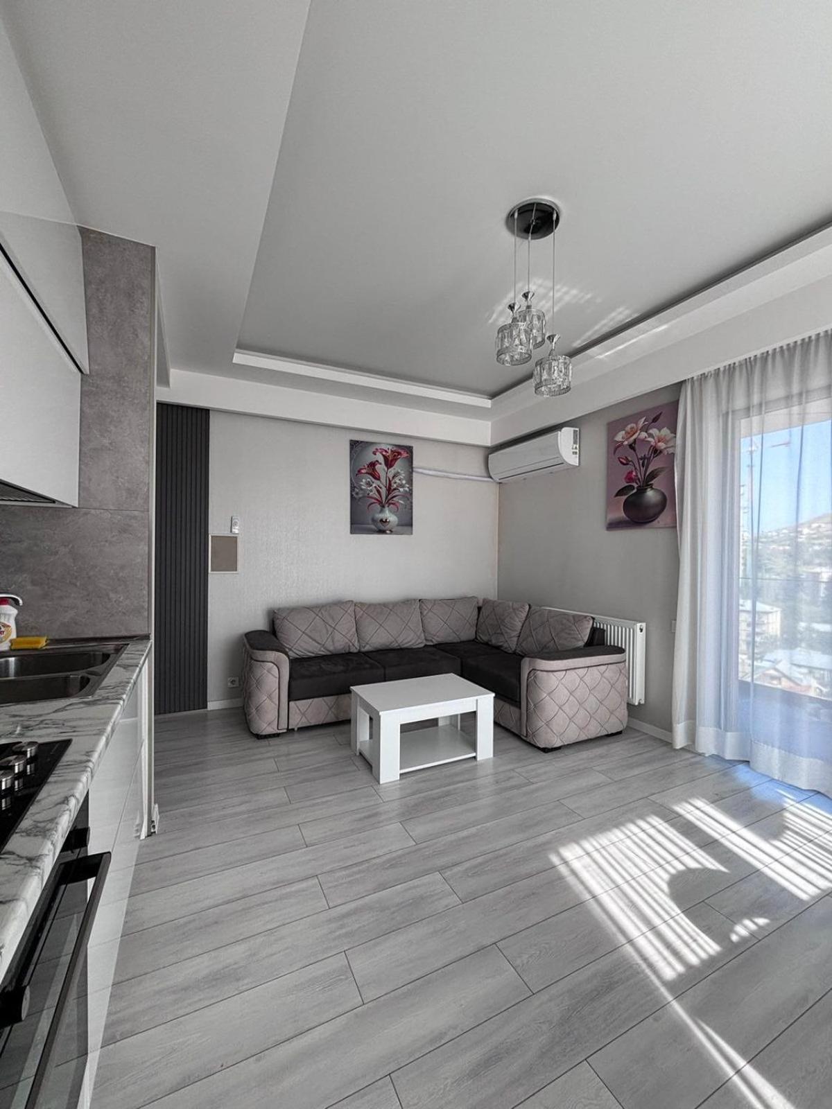 Old View Apartment